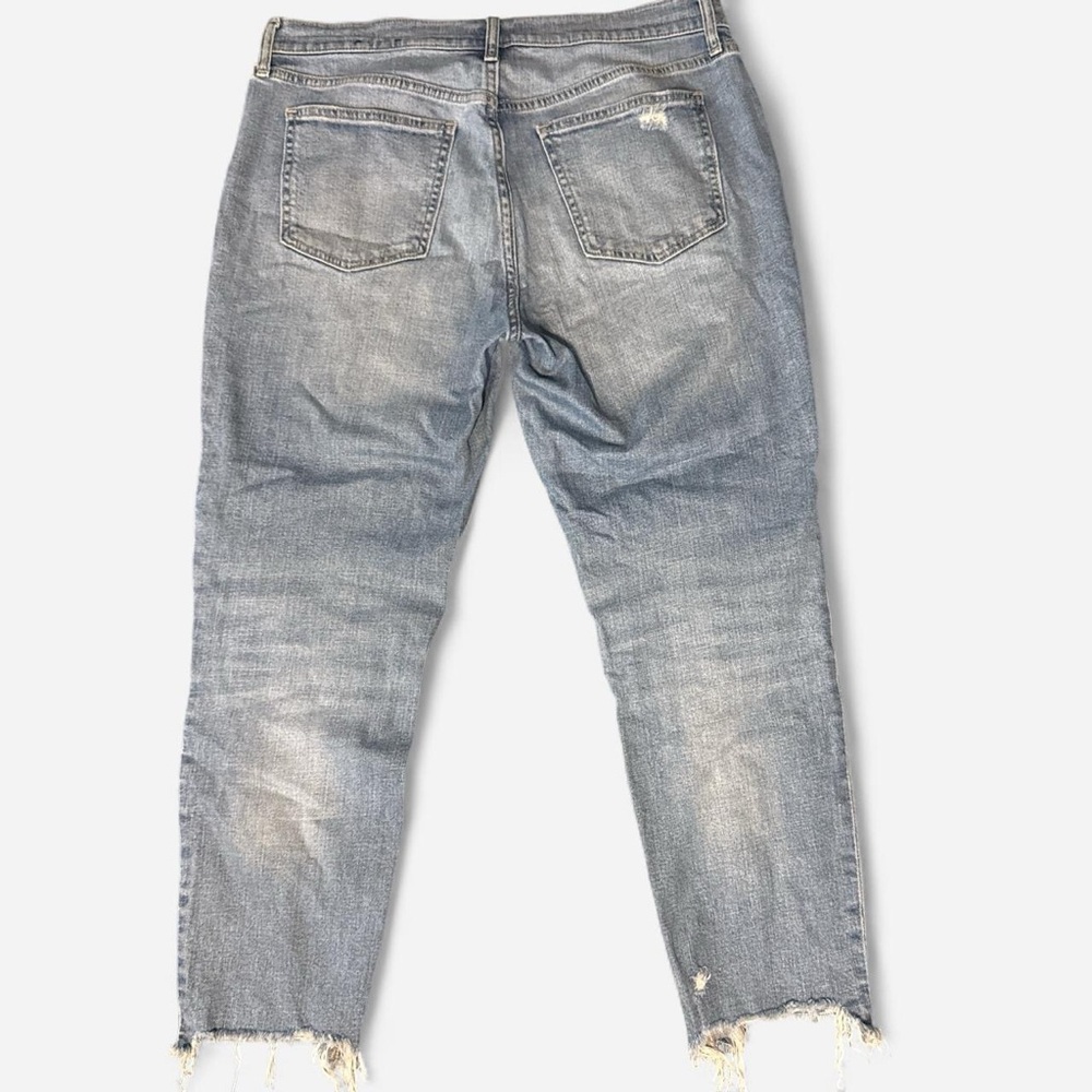 GAP Boyfriend Jeans in Faded Blue - Picture 4 of 4